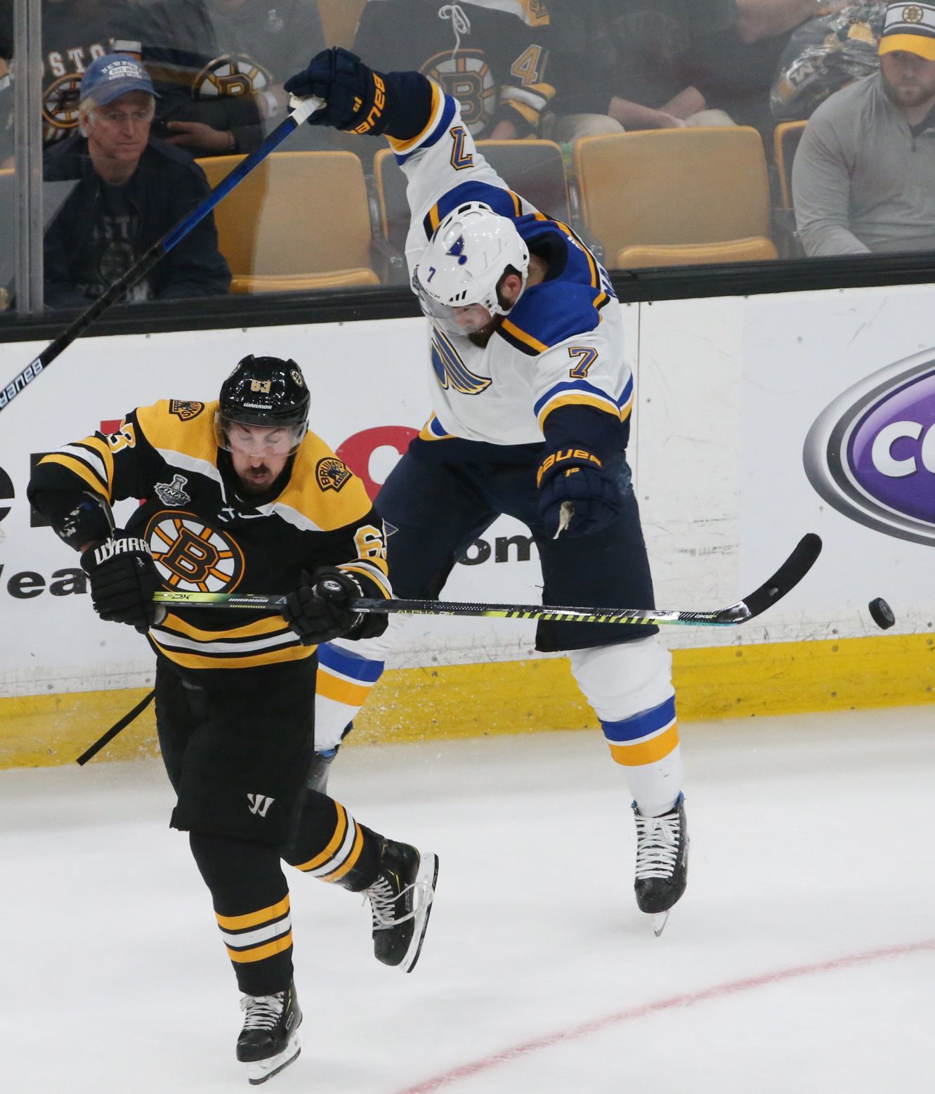 Blues skate in critical Game 5 of the Stanley Cup Final
